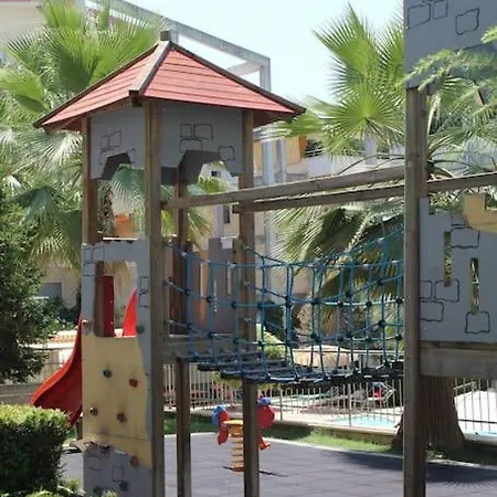 Sweet Escape W Pool טיראנה