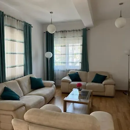 Apartment Sweet Escape W Pool *